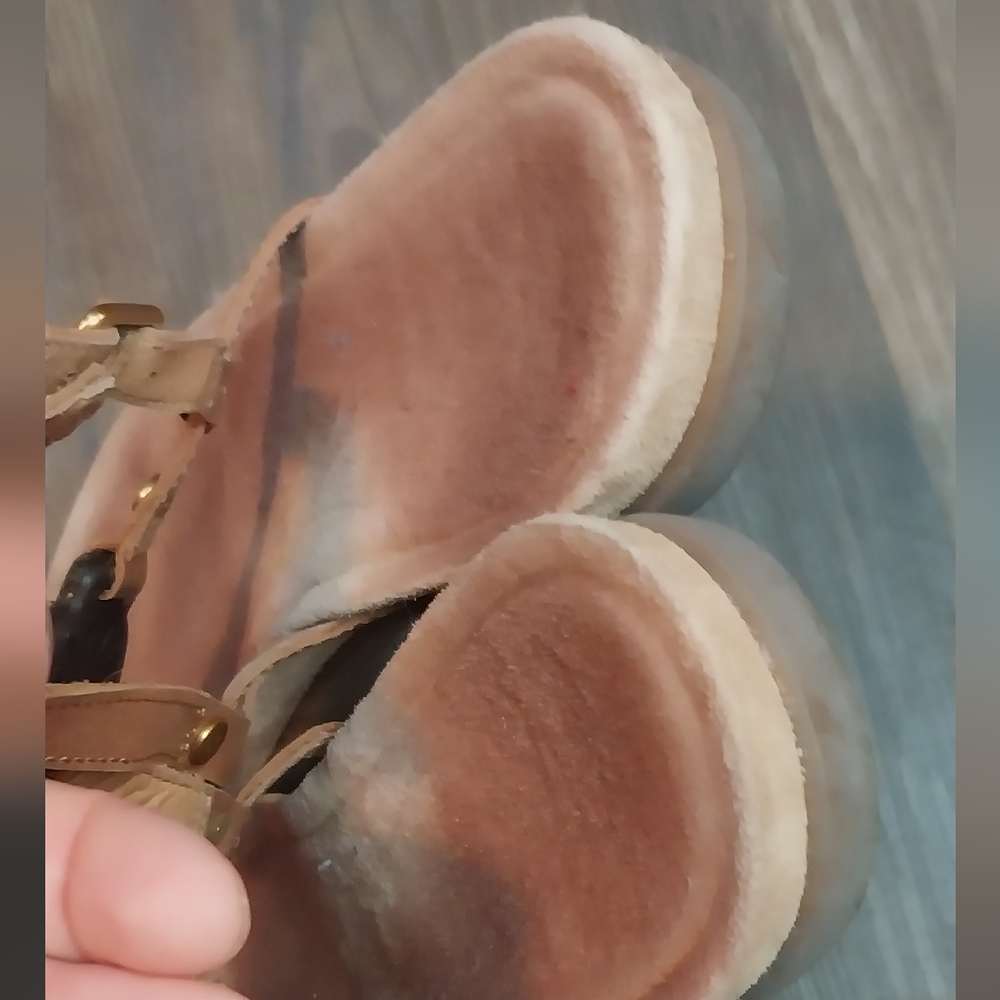 UGG Sandals - Picture 3 of 5